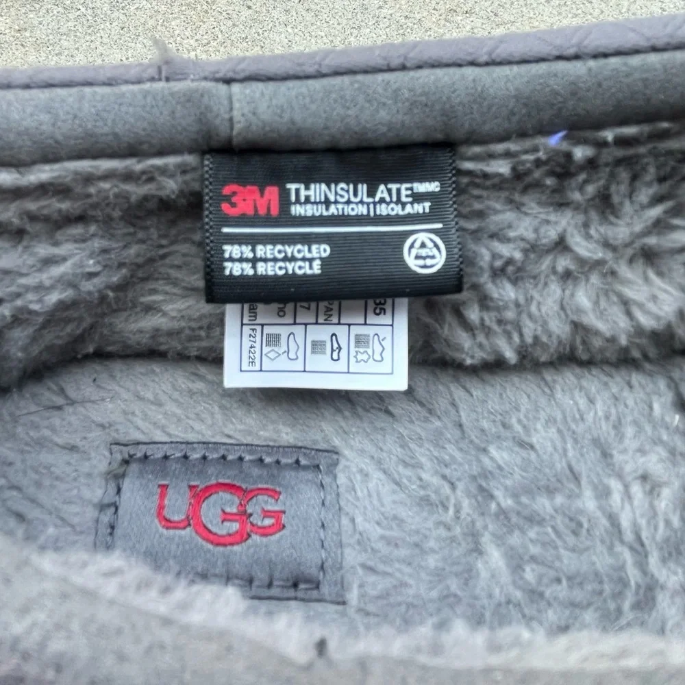 UGG 1127735 Tasman quilted Thinsulate insulated slippers men’s size 9 EUC